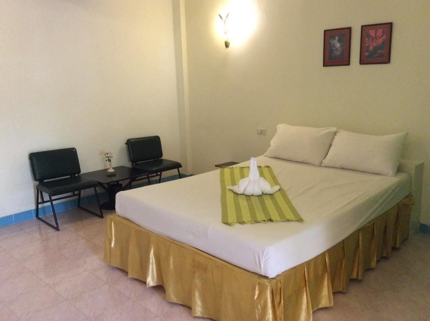 Money Resort Паттайя Экстерьер фото